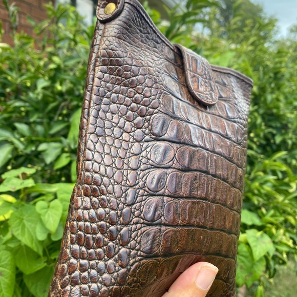 Brahmin Small Crossbody - Picture 6 of 16